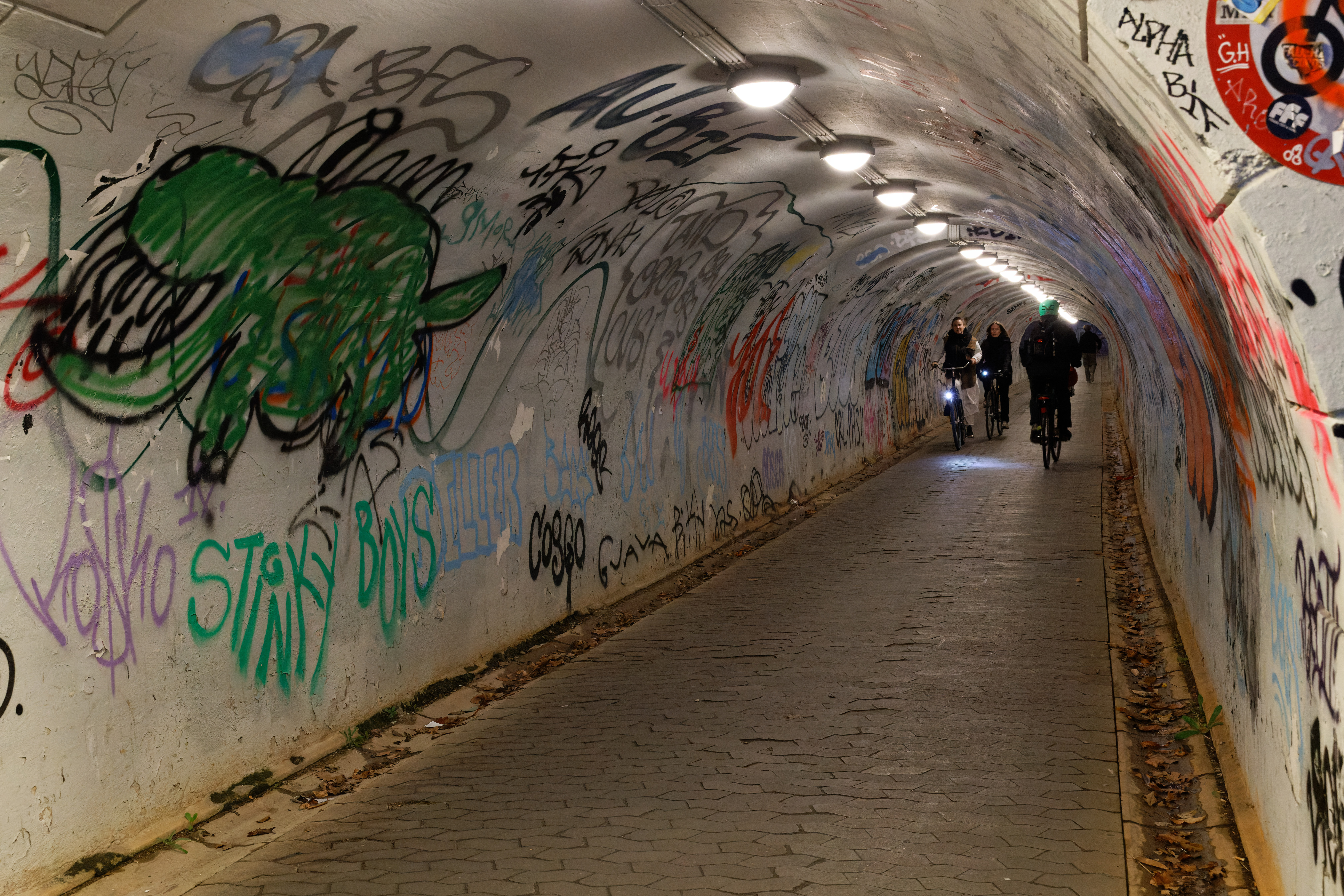 Tunnel 2 Jes